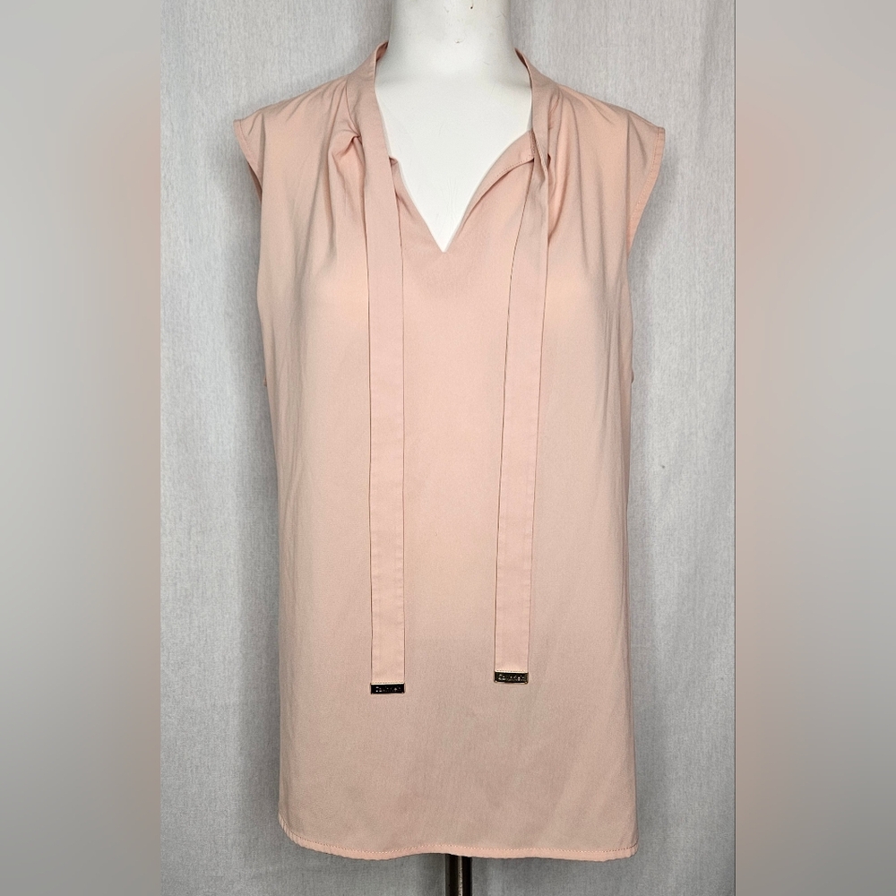 Calvin Klein Blush Pink Sleeveless V-Neck Blouse w Tie‎ Size L